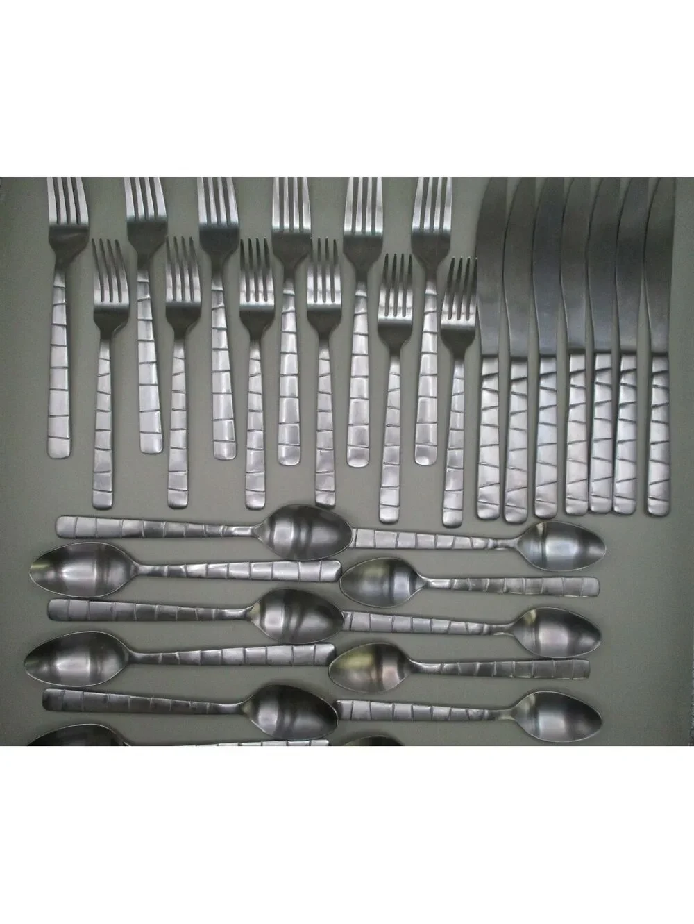 Oneida Modulus Black Satin Stainless Flatware Replacement Set 31 Pc Serves  6